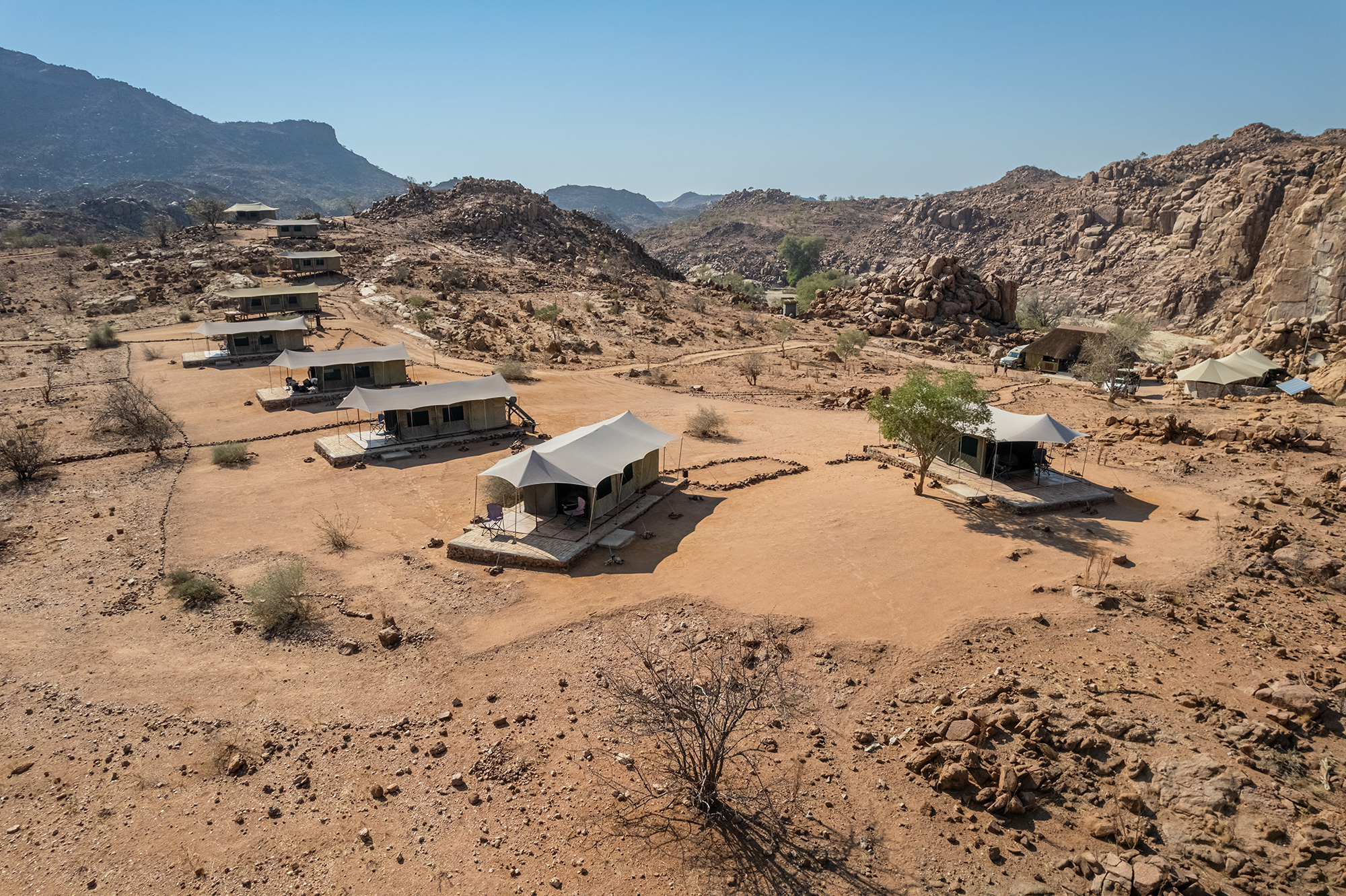 Ozondjou Adventure Camp - Alla ricerca degli elefanti in Namibia