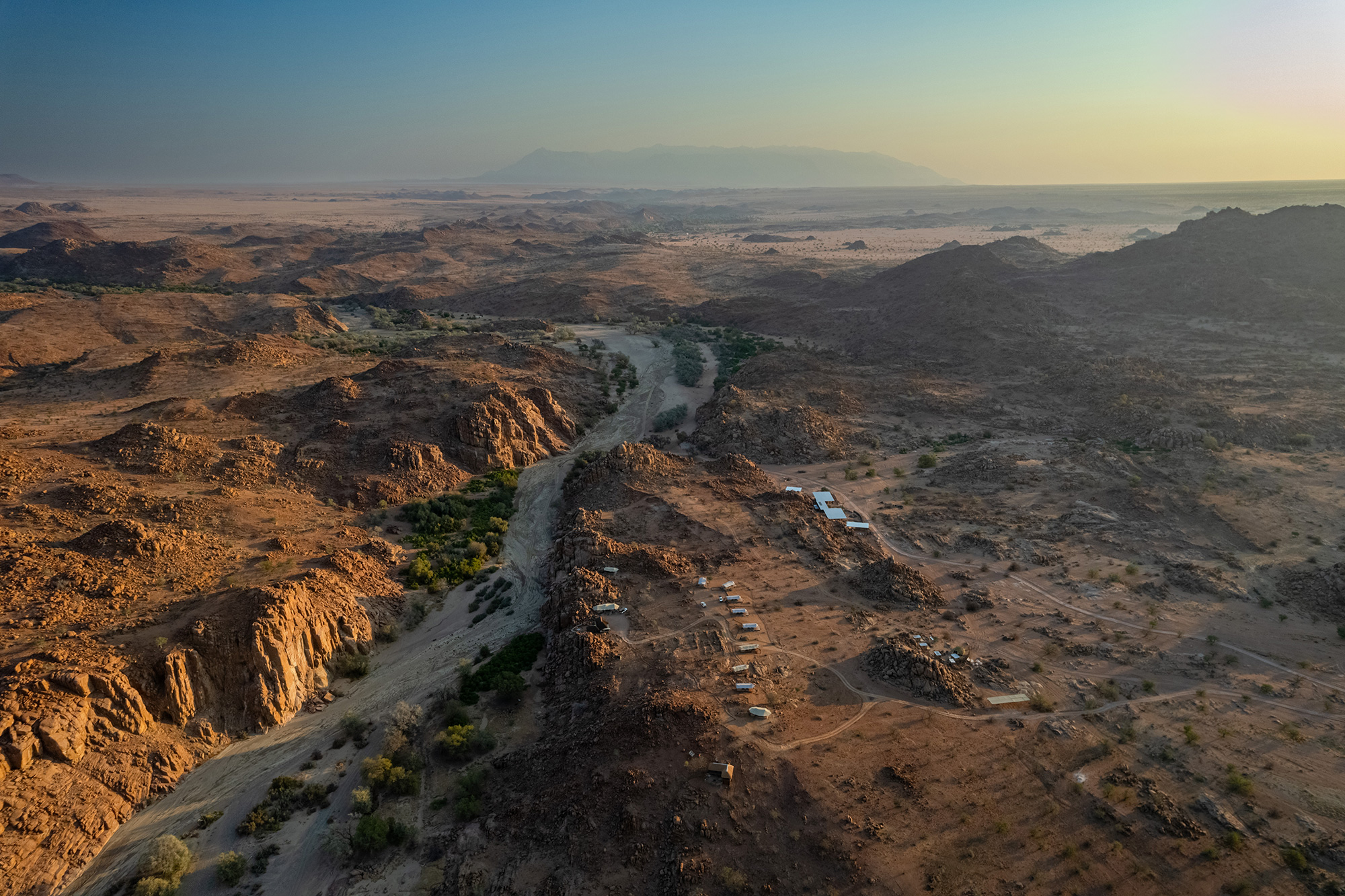Ozondjou Adventure Camp - Alla ricerca degli elefanti in Namibia